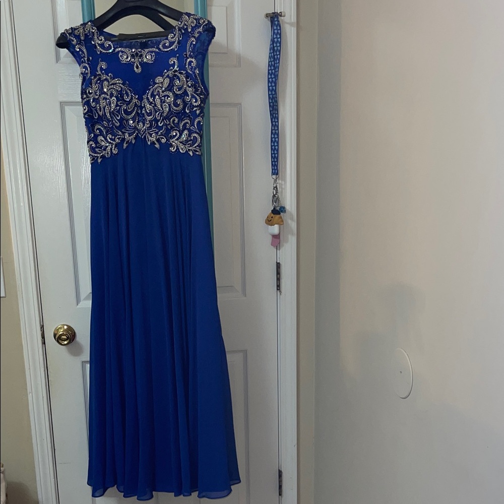 Elegant Blue Embellished Evening Gown